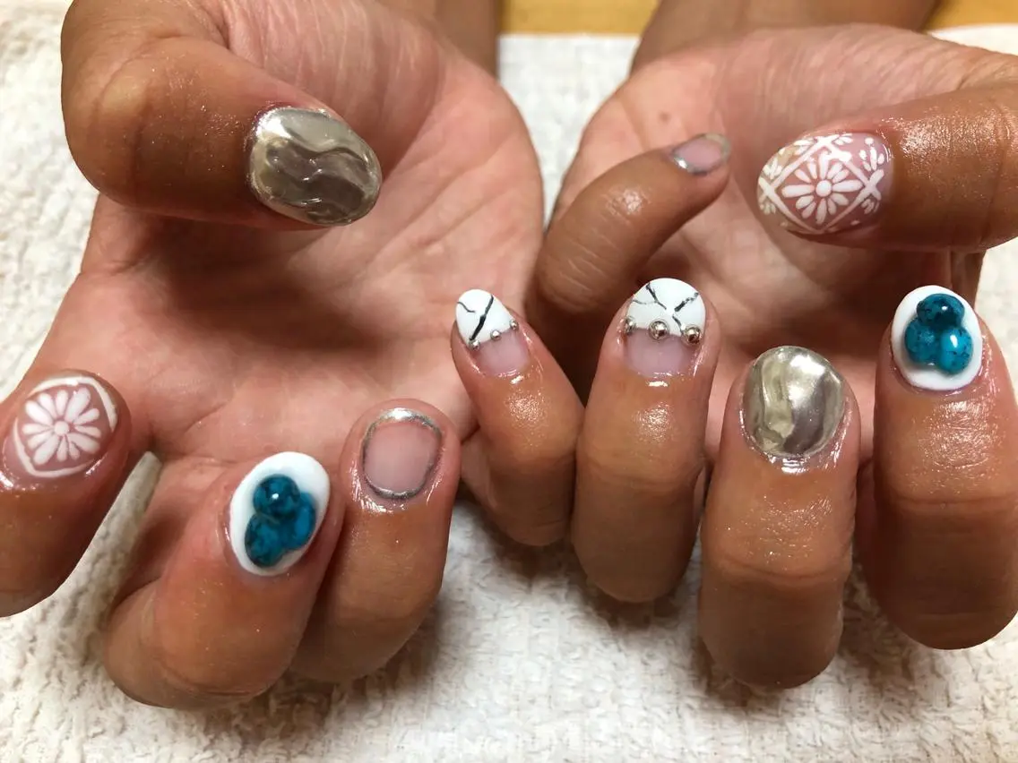 ネイル ハンドネイル private_ salon.Leaのネイルデザイン