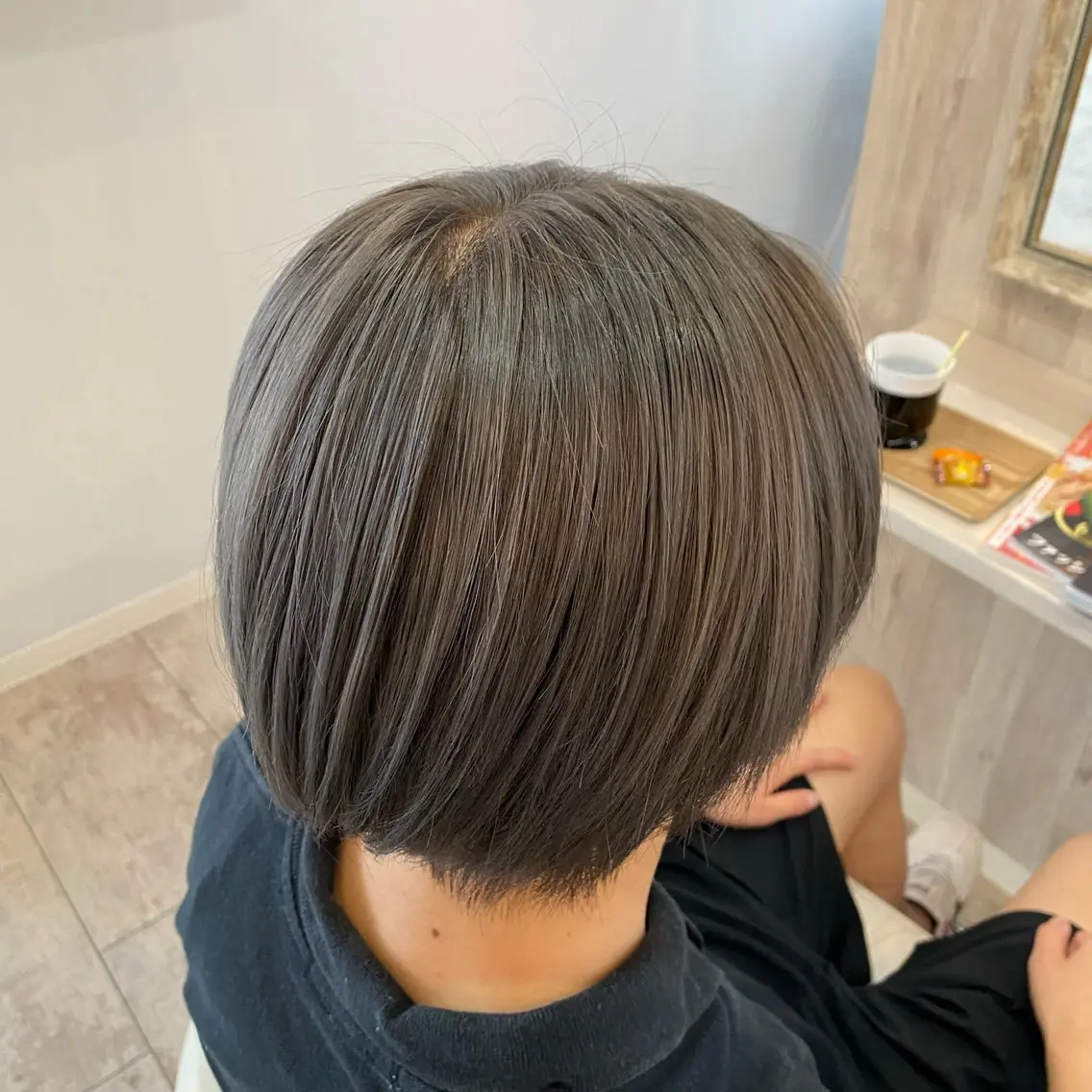 カラー メンズ 透明感カラー グレージュ Kanari Ryuのヘアスタイル