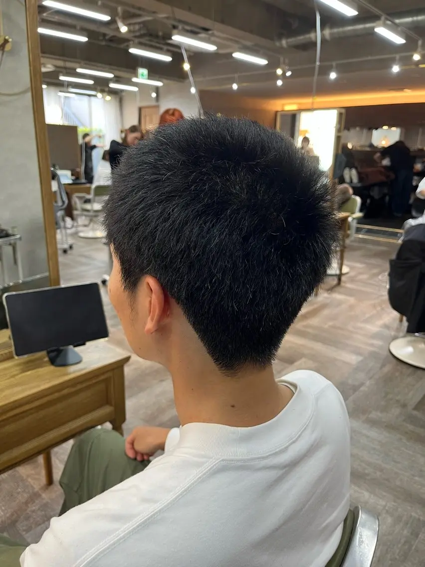 ショート カット 縮毛矯正⚡️カラー いいじまのヘアスタイル