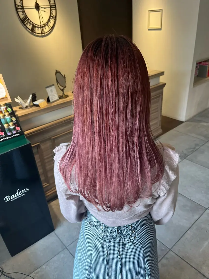 ロング カラー ヘアカラー トリートメント 川越 輝梨奈のヘアスタイル