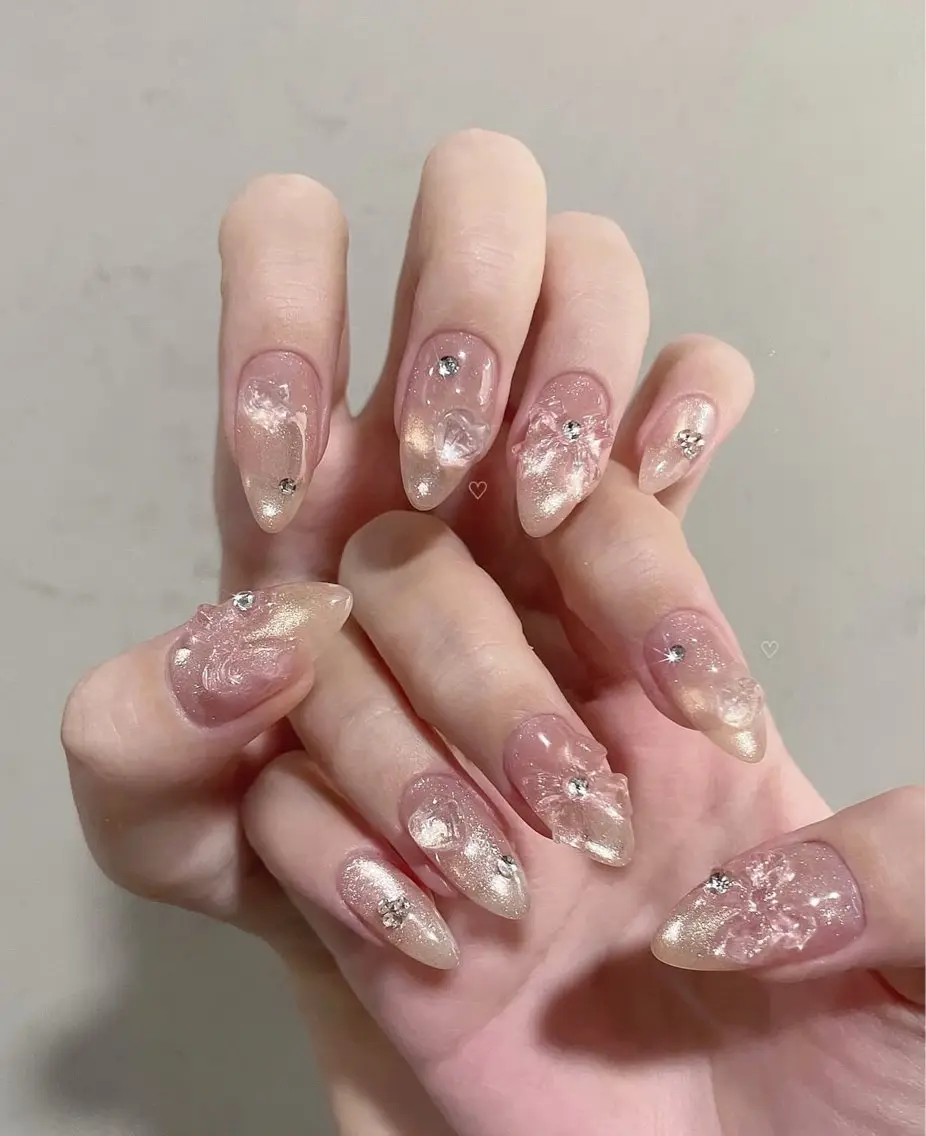 ネイル アニマル柄 オーロラネイル チークネイル フラッシュネイル ジェルネイル ハンドネイル Tira Nailのネイルデザイン