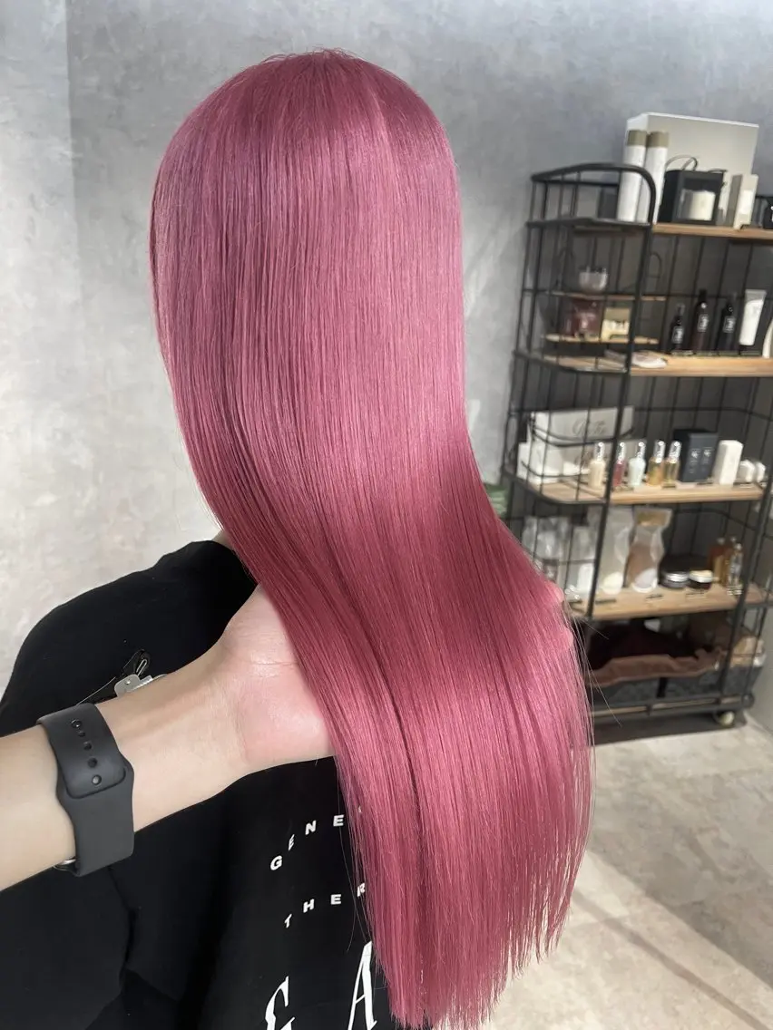 ロング カラー ブリーチ 福西 洋斗のヘアスタイル