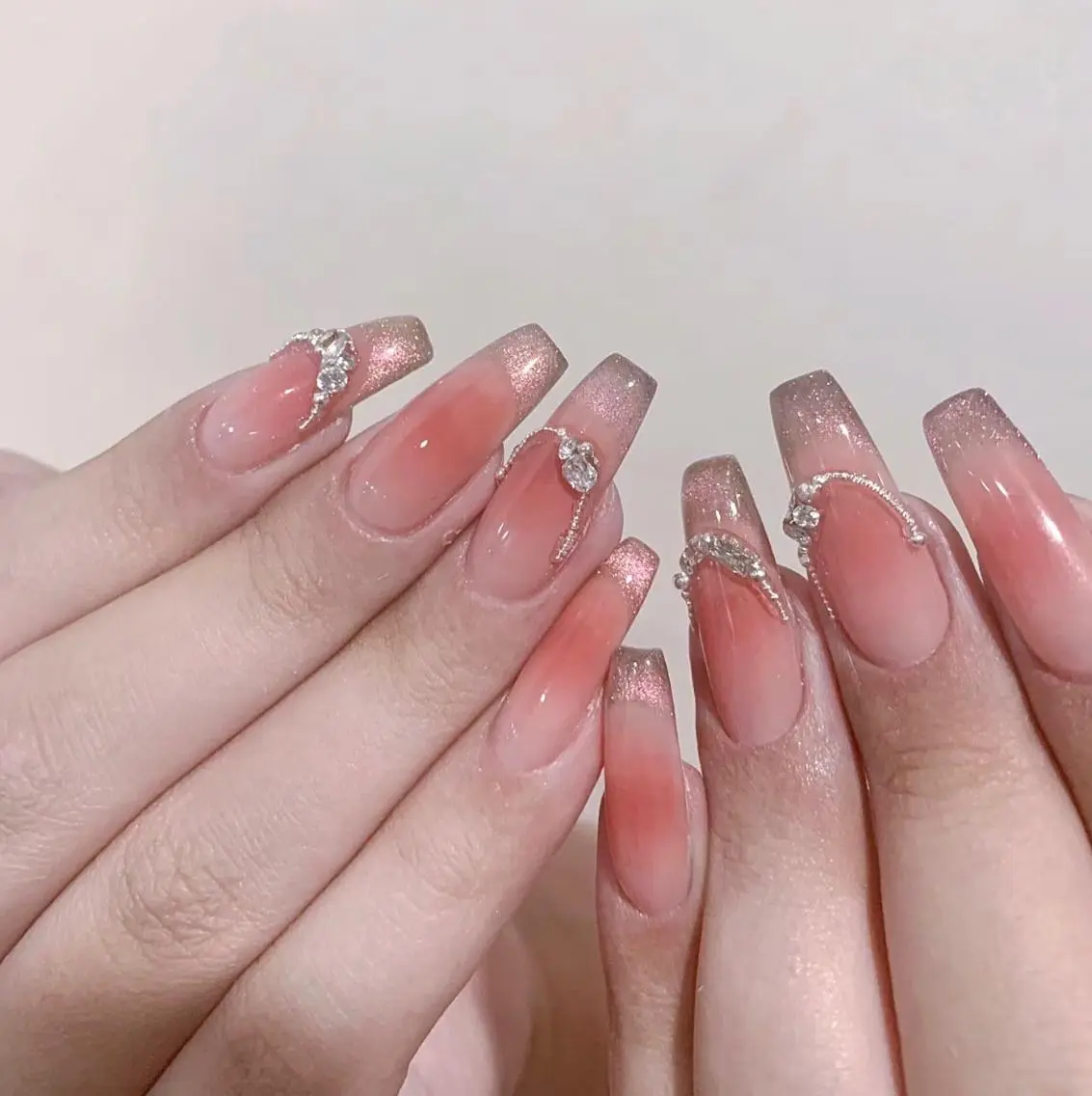 ネイル ハンドネイル 🎀 Ayaka_nailのネイルデザイン