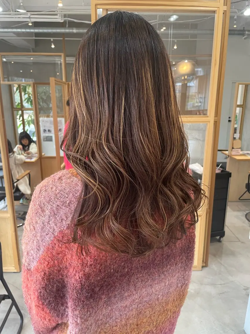 ロング 🐰FERIA 北千里 🐰のヘアスタイル