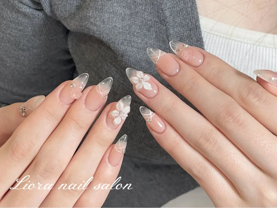 ネイル チークネイル フットネイル フレンチネイル ジェルネイル ガーリー ハンドネイル JUN Lioraネイルのネイルデザイン
