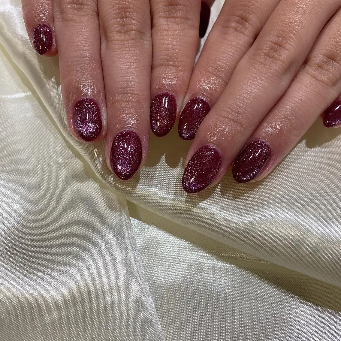 ネイル ハンドネイル 西岡 杏のネイルデザイン