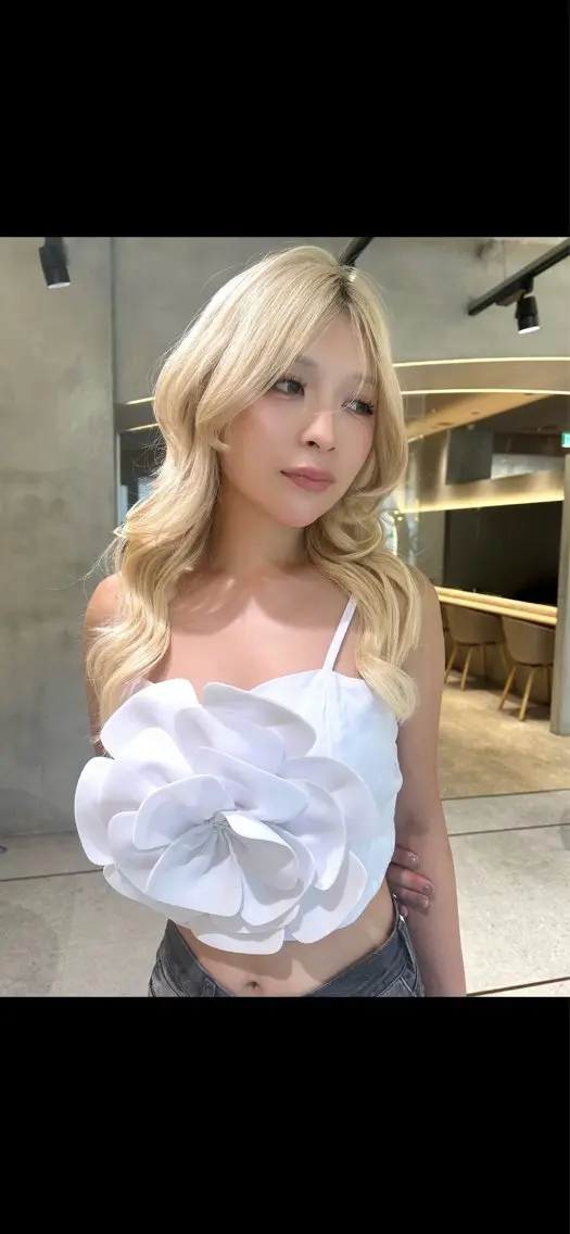ロング カット ヘアカラー トリートメント 縮毛矯正/レイヤー 顔周/艶カラ-/笑璃のヘアスタイル