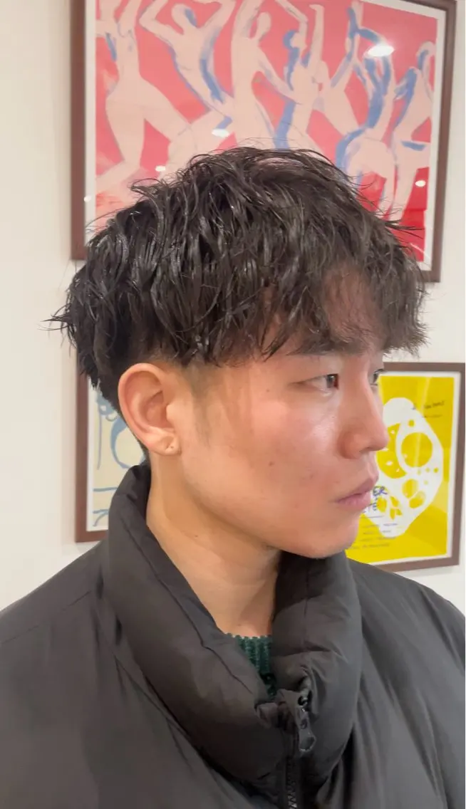 パーマ スパイラルパーマ 岡田 駿也のヘアスタイル