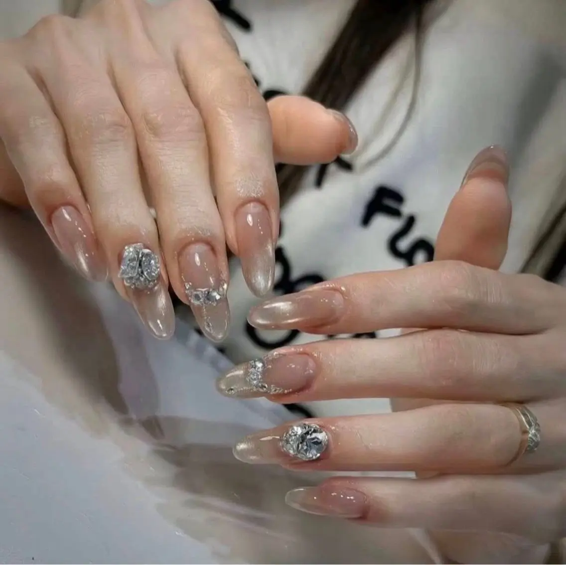 ネイル ハンドネイル T.Lee Nail Lilyのネイルデザイン