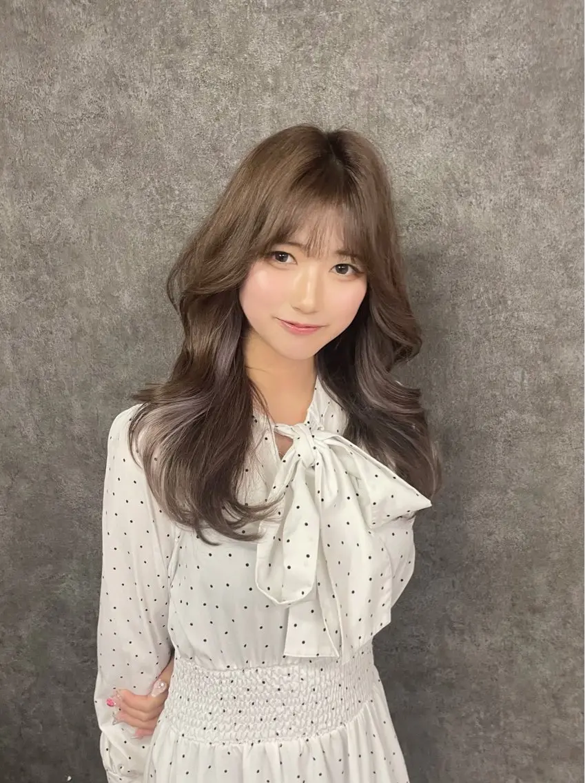 セミロング ))ブリーチ特化(( 渡邉 怜のヘアスタイル