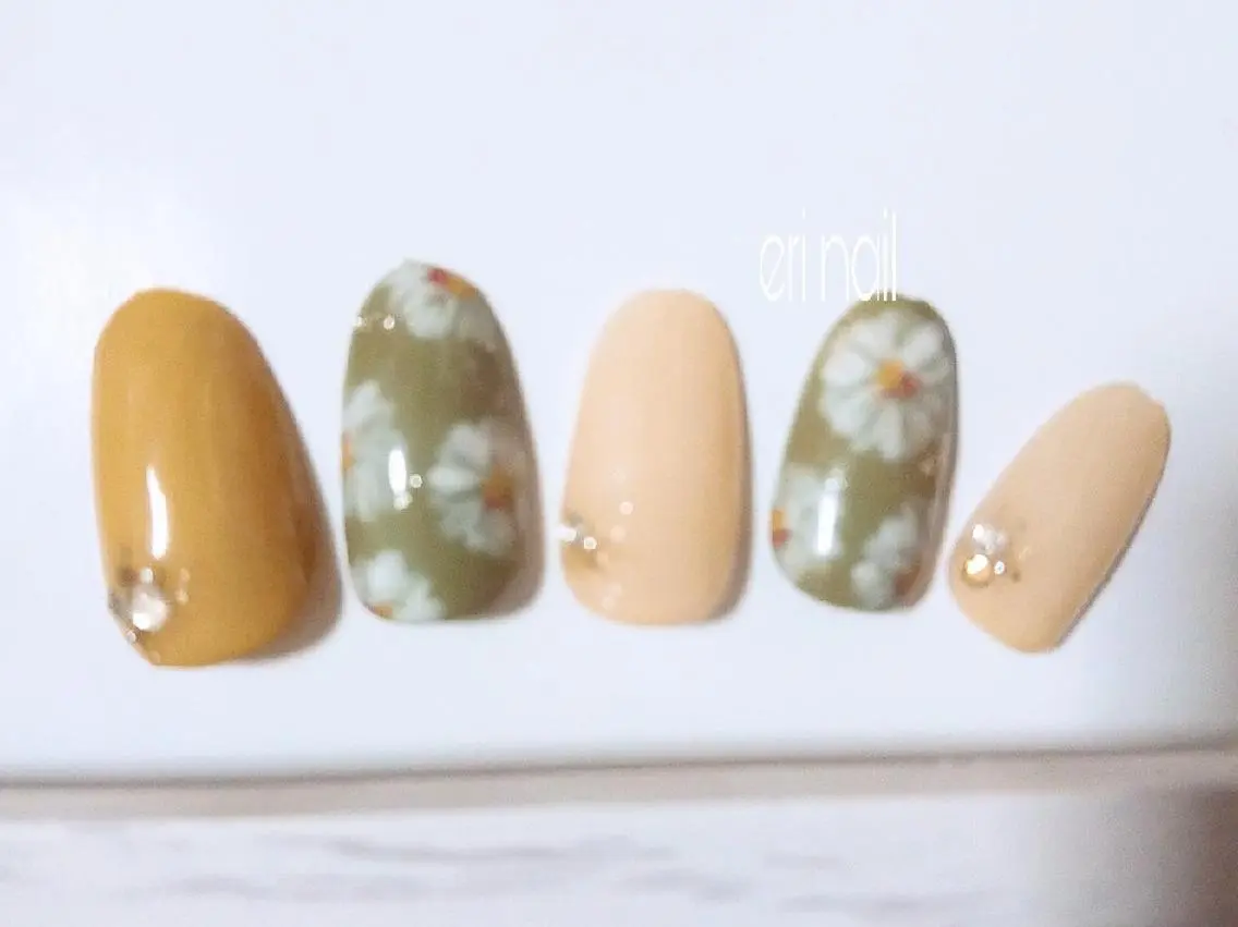 ネイル ✯.。 arbre nail 。✯.のネイルデザイン