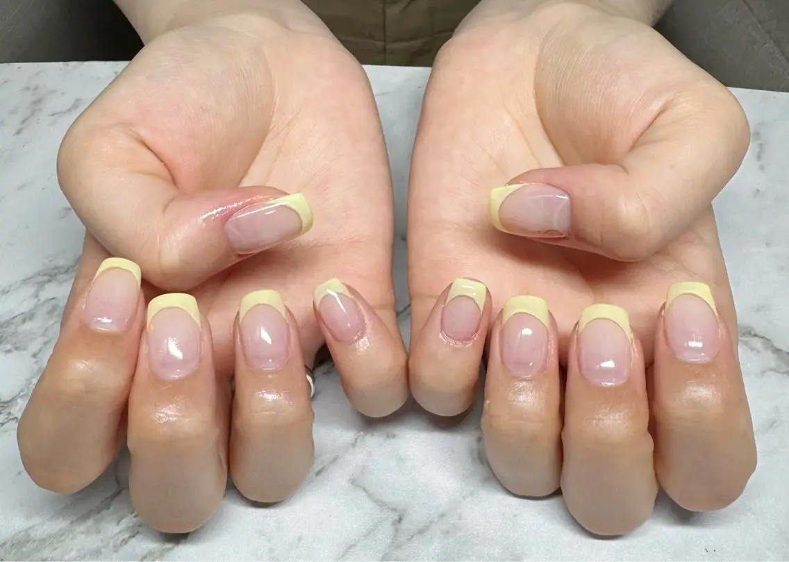 《王道綺麗め♪》フレンチネイルの写真