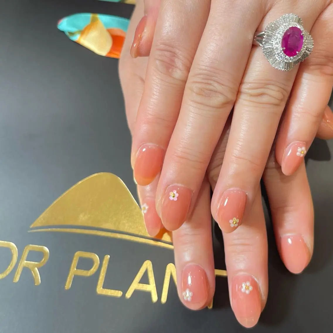 ネイル アートネイル フラッシュネイル フラワーネイル フットネイル フレンチネイル Moci Nail Salonのネイルデザイン