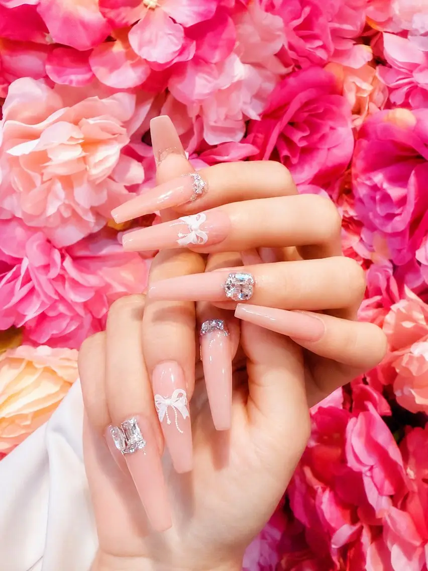 ネイル チークネイル 長さ出し フットネイル 韓国ネイル マグネットネイル ハンドネイル ハンドケア AN NAIL _HOAのネイルデザイン