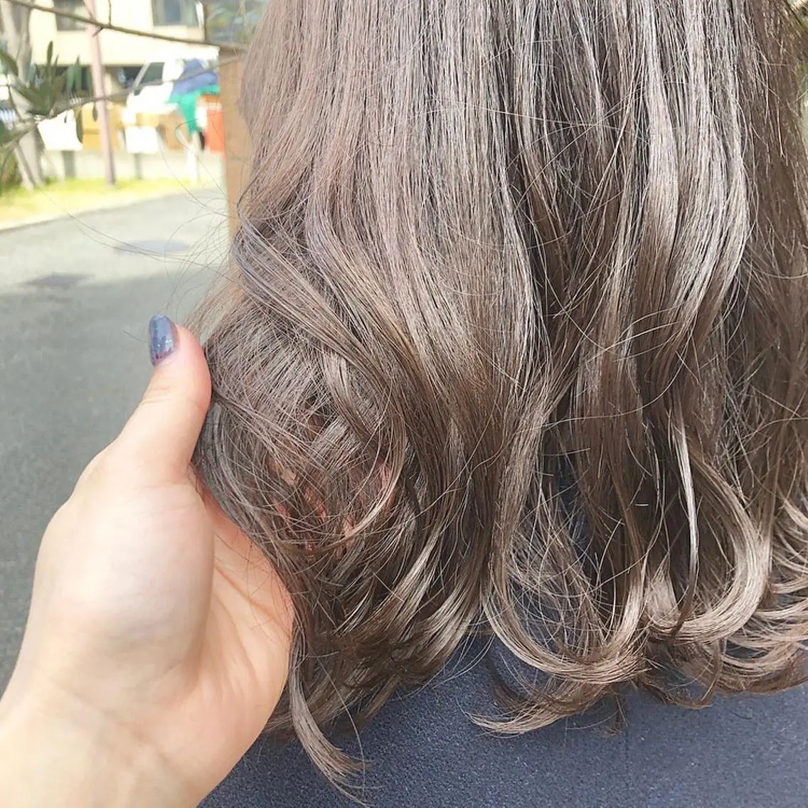 セミロング カラー 透明感カラー 田中 優衣のヘアスタイル
