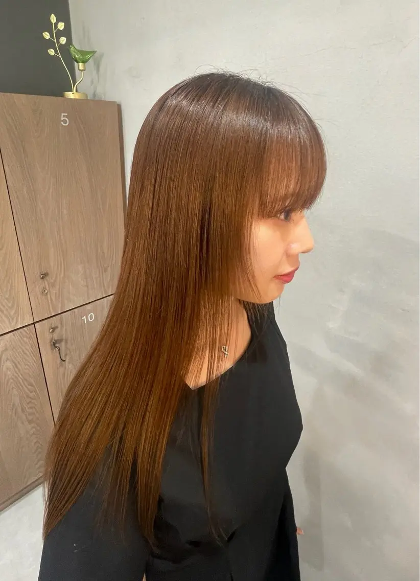 ロング 縮毛矯正 酸性ストレート ルプラボウ りく/艶カラーのヘアスタイル