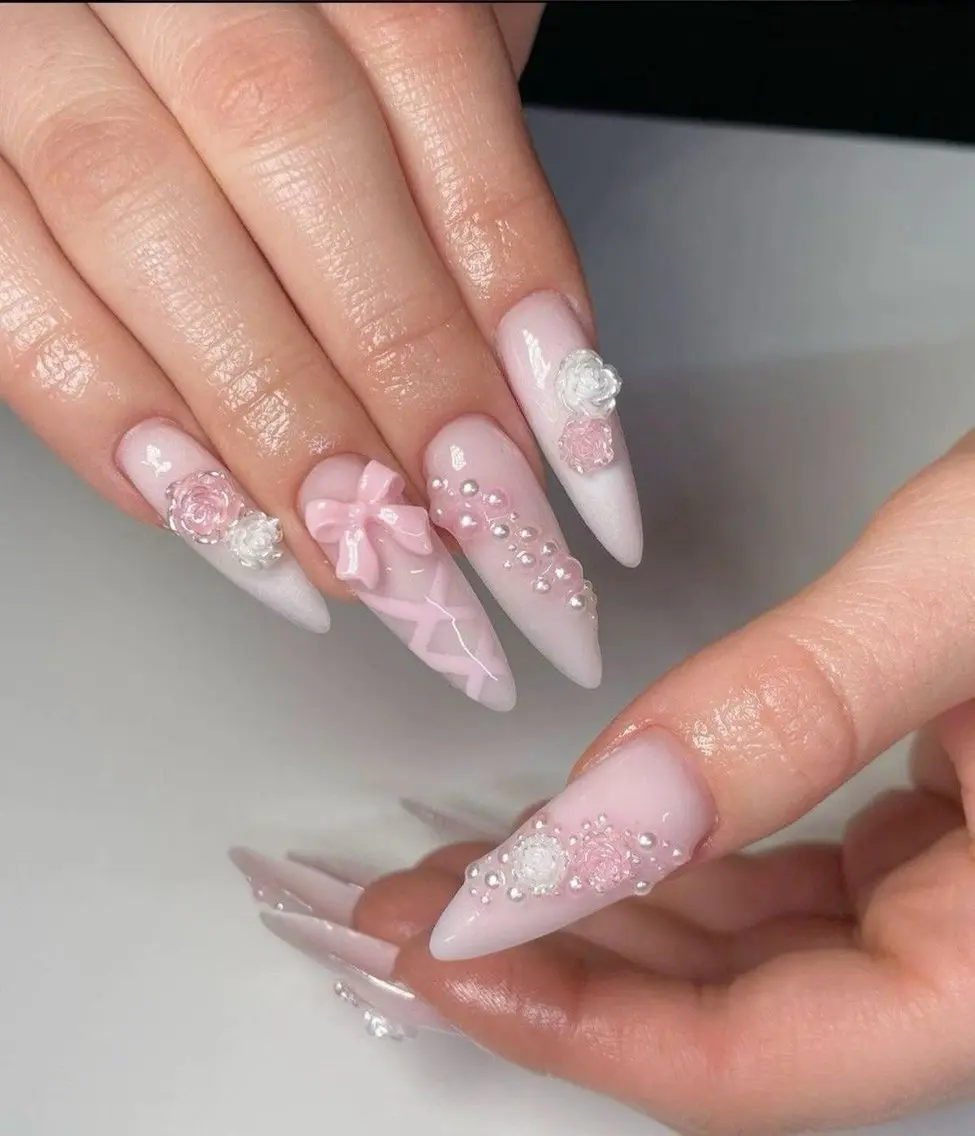ネイル フレンチネイル ジェルネイル 韓国ネイル マグネットネイル 持ち込み ハンドネイル Royal nail_Mimiのネイルデザイン