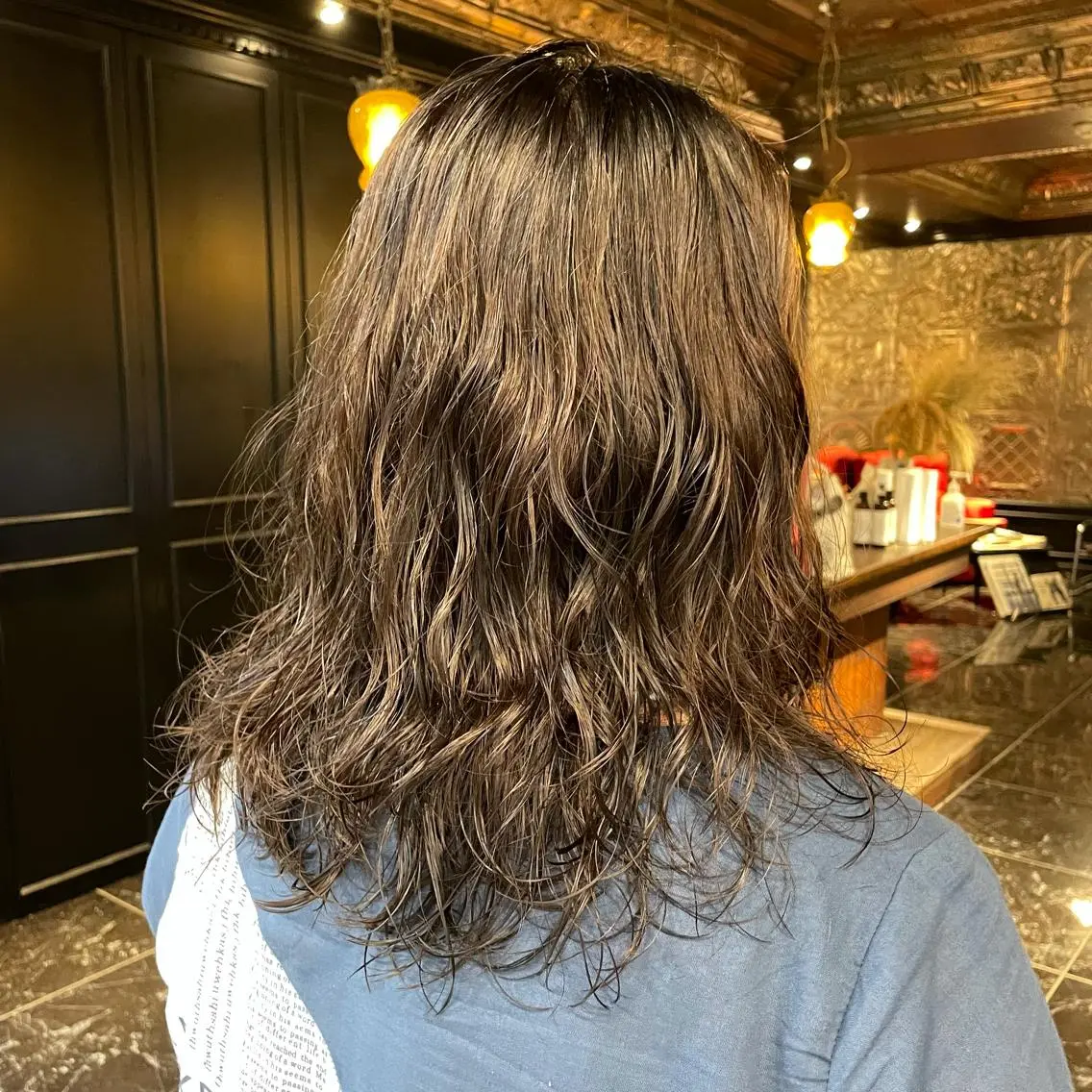 ミディアム パーマ ヘアアレンジ カット パーマ トリートメント くびれレイヤー/艶 カラー　MADOKAのヘアスタイル