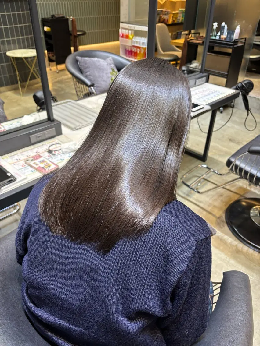 セミロング カット ヘアカラー 縮毛矯正 さくら/似合わせレ イヤー/艶カラー🖤のヘアスタイル