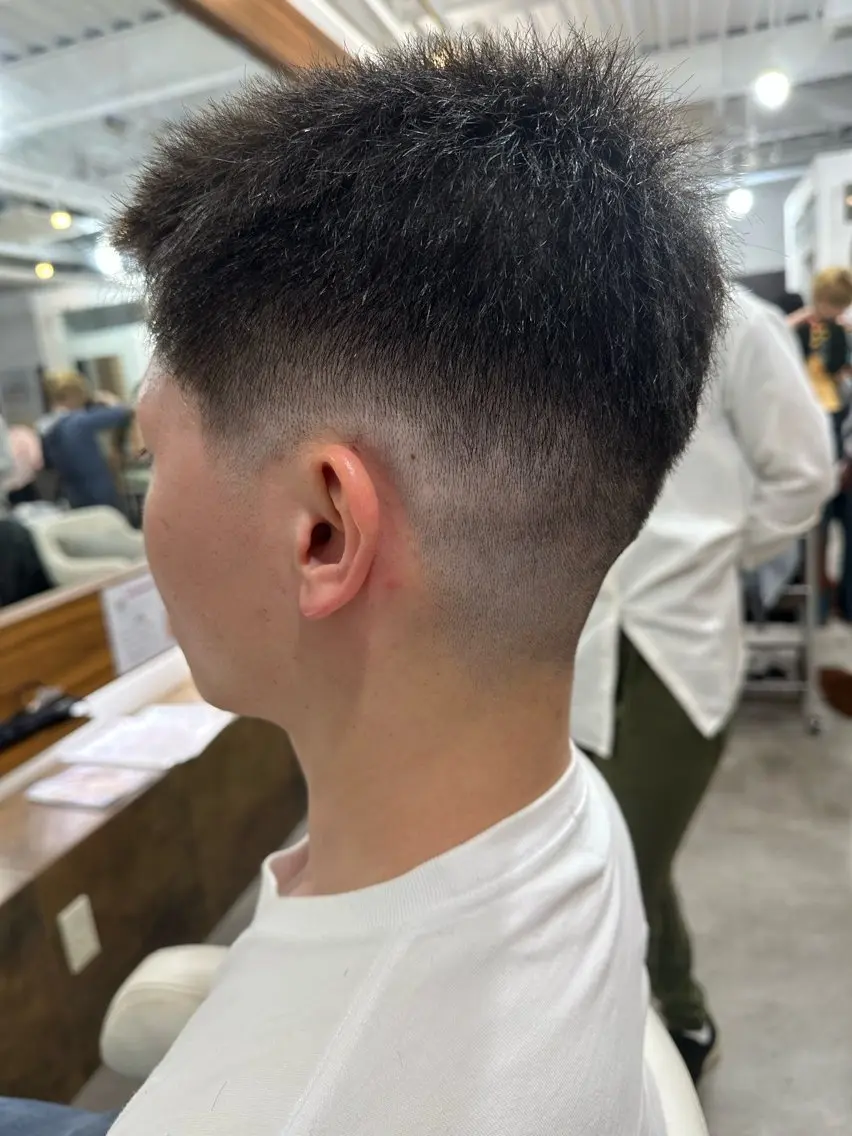 ショート メンズ カット 我満 宏映のヘアスタイル