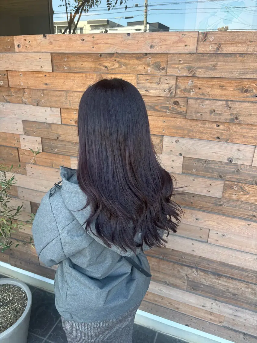 ロング カラー カット ヘアカラー トリートメント 佐藤 優里のヘアスタイル