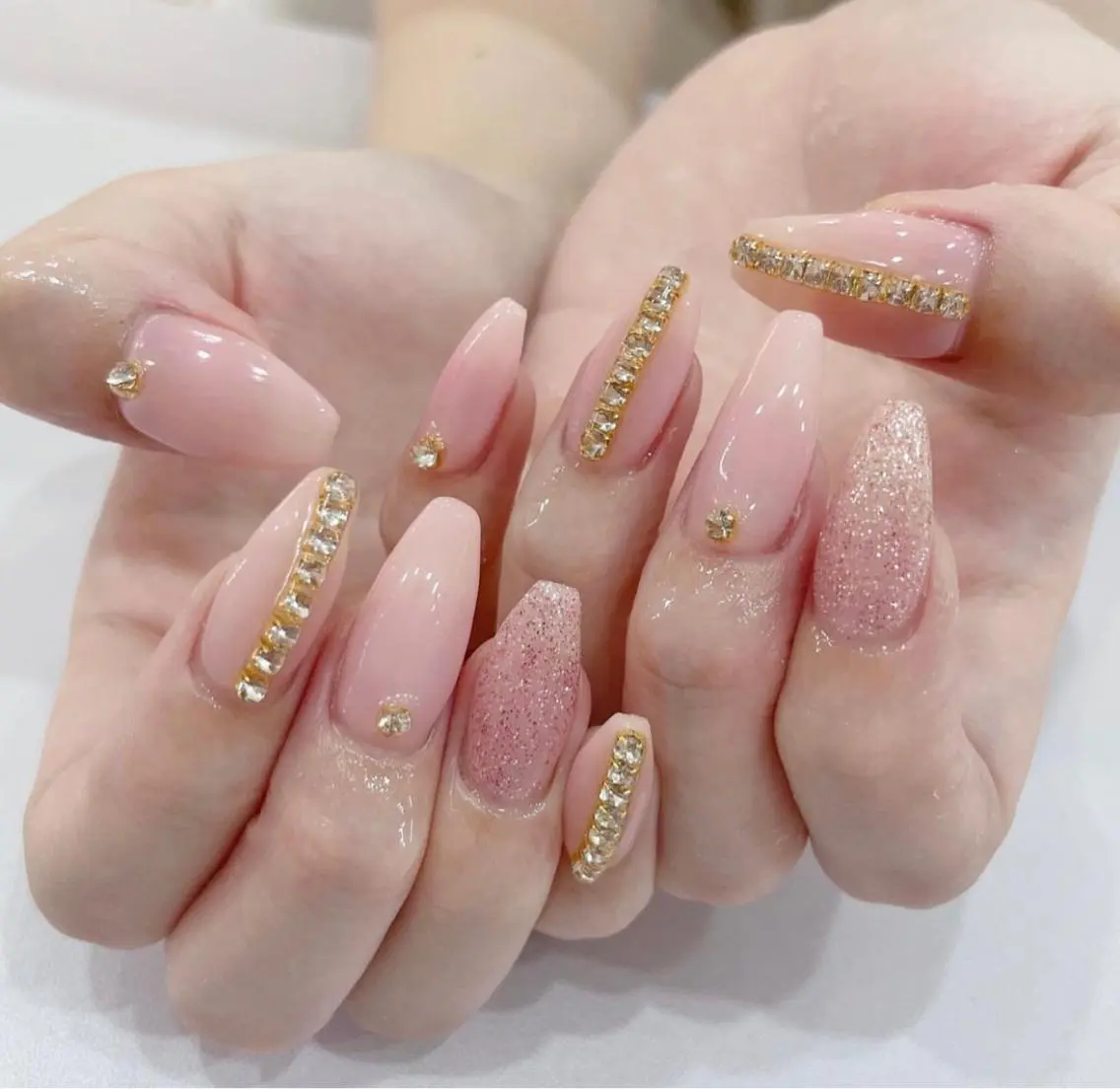 ネイル ISA_ BELLAのネイルデザイン