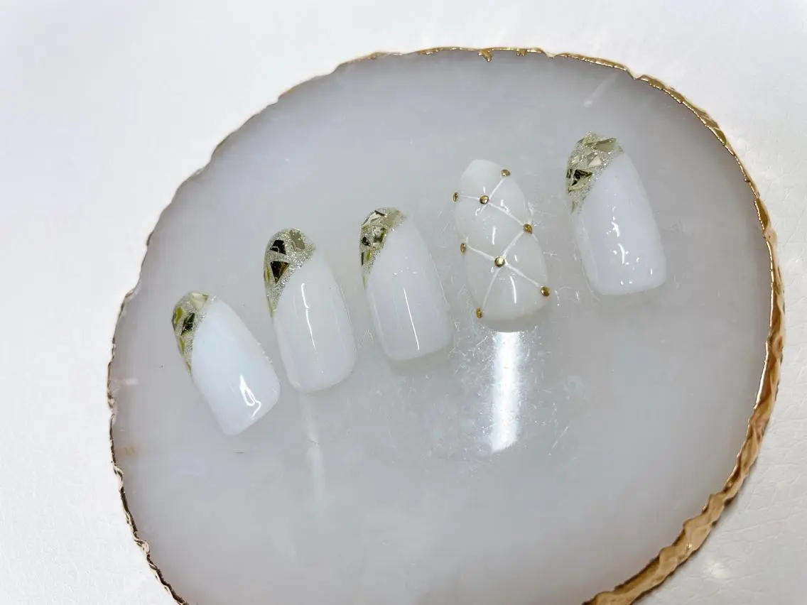 ネイル フレンチネイル ガラスフレンチ NAILSALON KOHAKUのネイルデザイン