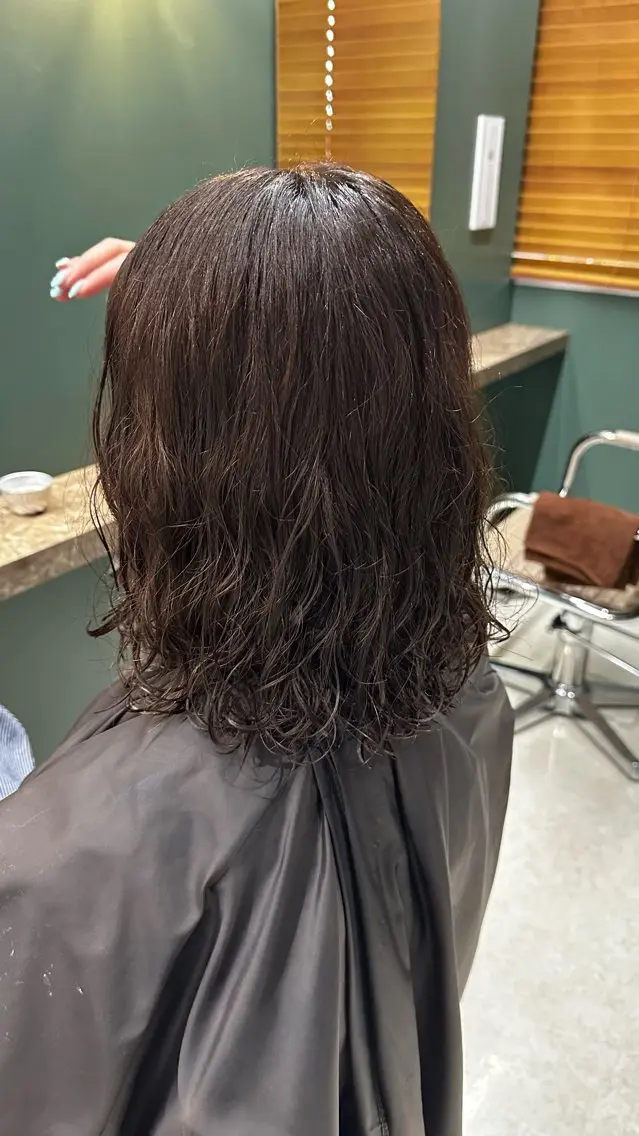 ミディアム ミディアムパーマ ヘアカラー 田口 海斗のヘアスタイル