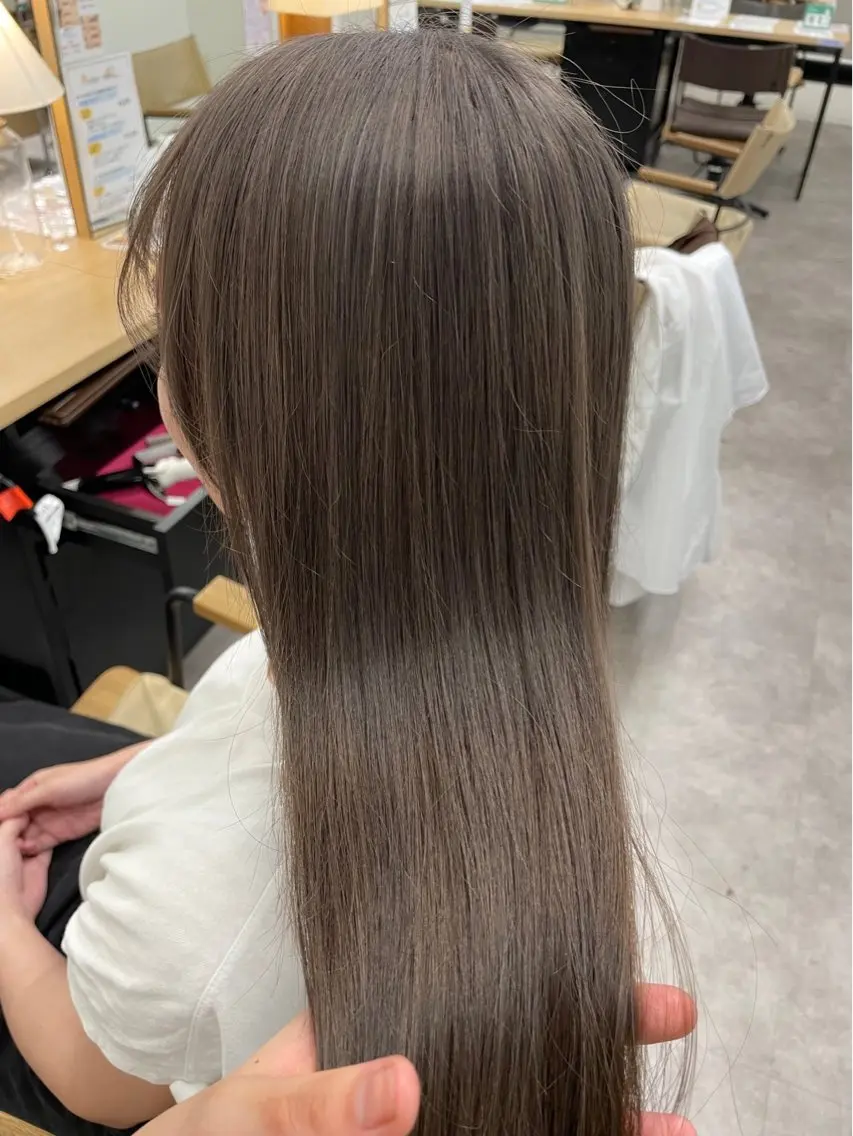 ロング 京谷 日向のヘアスタイル