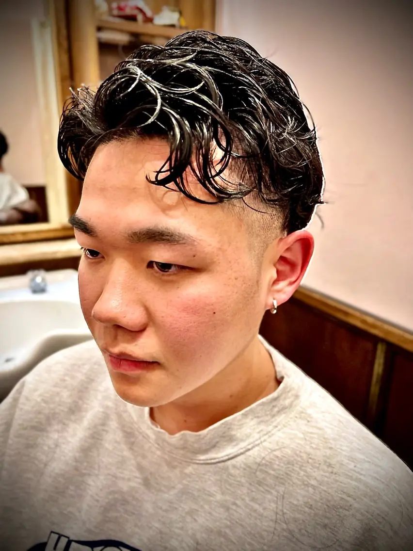 パーマ 小島 史也のヘアスタイル