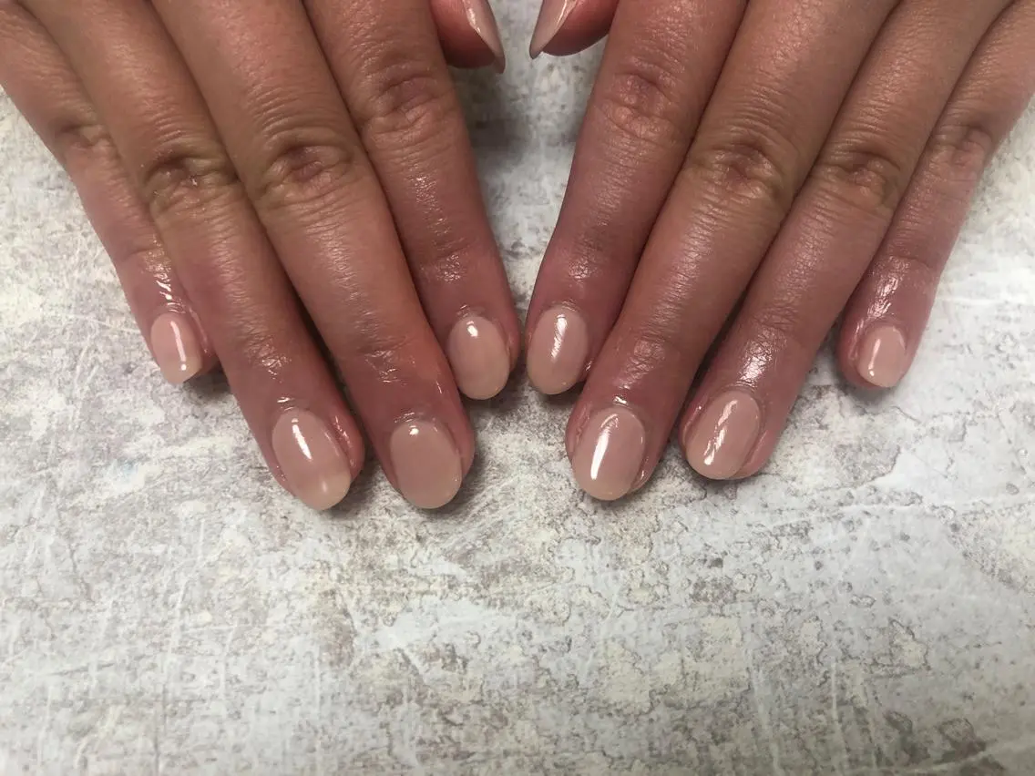 ネイル ワンカラーネイル シンプルネイル ハンドネイル mogunail &blowのネイルデザイン