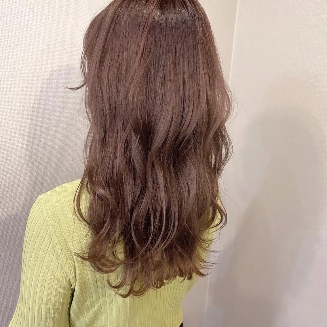 ロング カラー ブラウンカラー ピンクカラー ピンクブラウン 山口 浩之のヘアスタイル