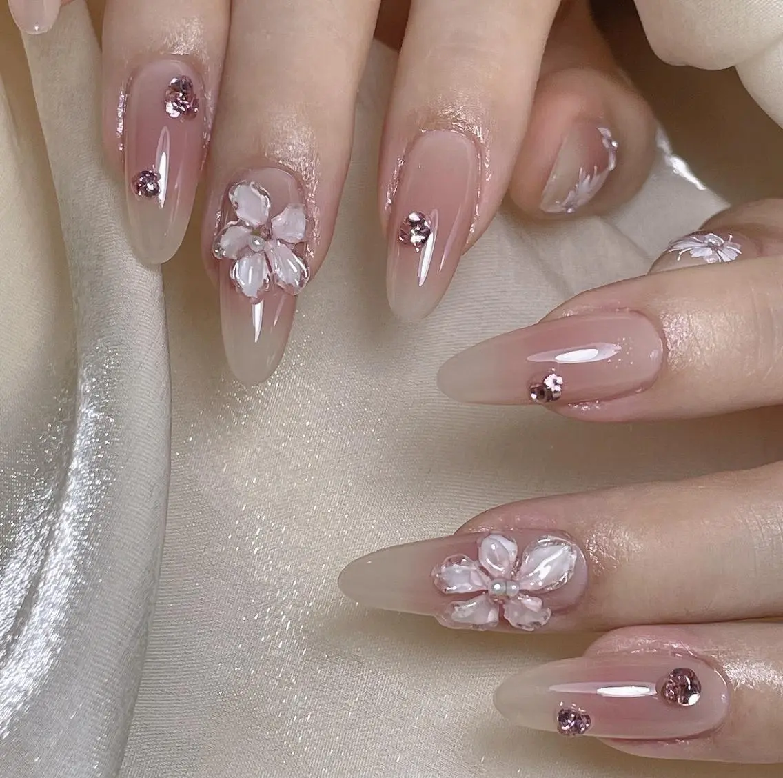 ネイル ハンドネイル Pure&Rich Nailのネイルデザイン
