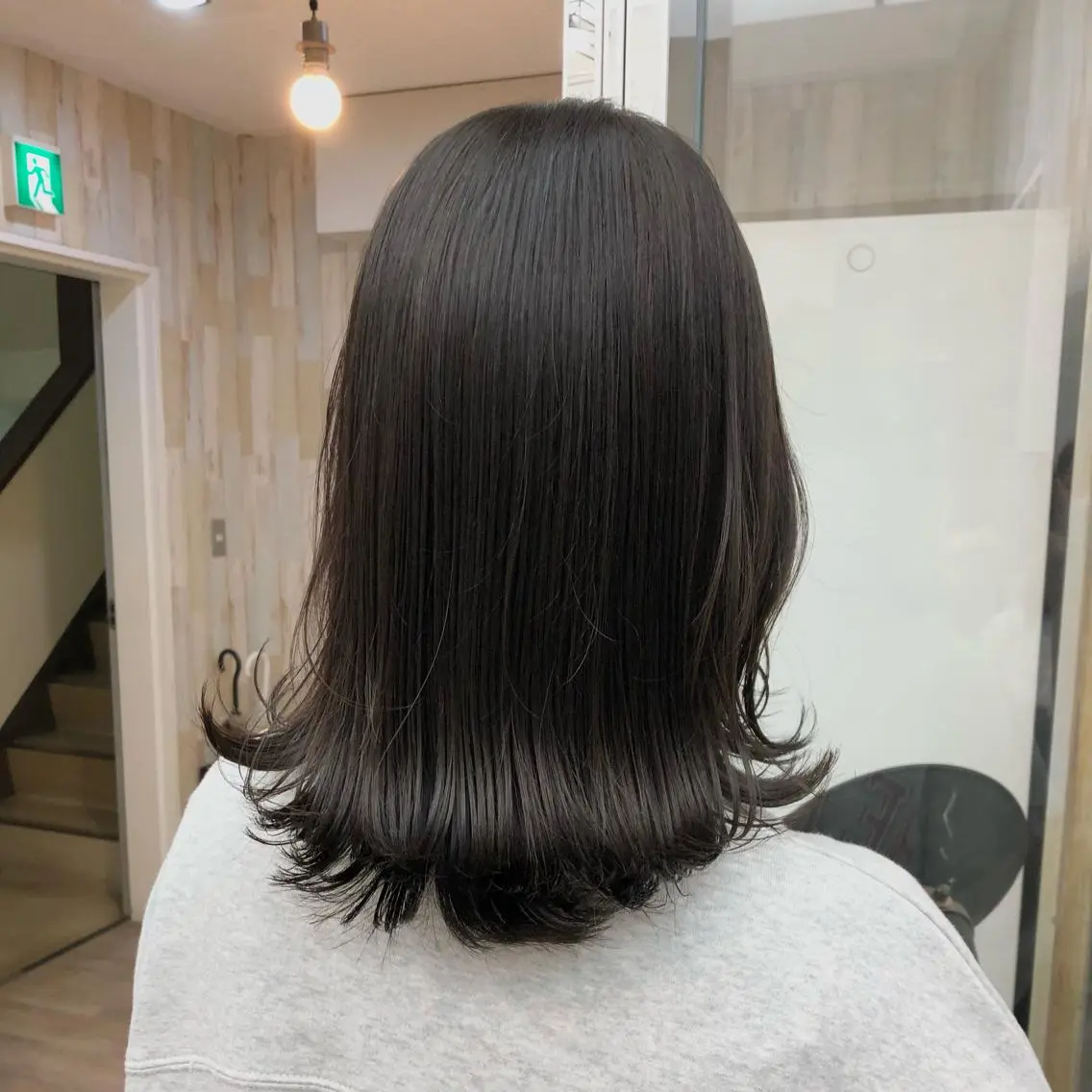 ロング カラー ヘアアレンジ アディクシーカラー アッシュ ベージュカラー 黒髪 ブリーチ JURI🤎 ワンカールレイヤーのヘアスタイル