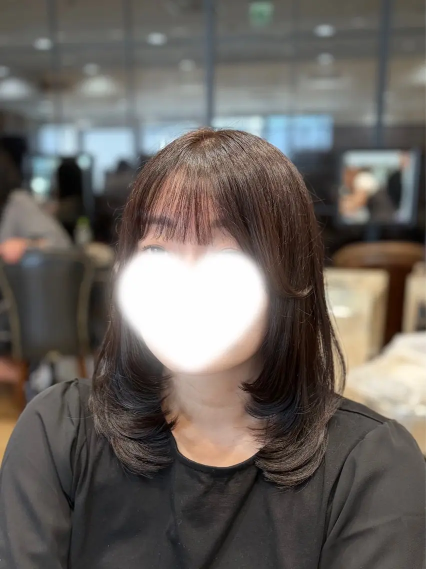 ミディアム 新宿/カット/レイヤ ー/NaNoHaのヘアスタイル