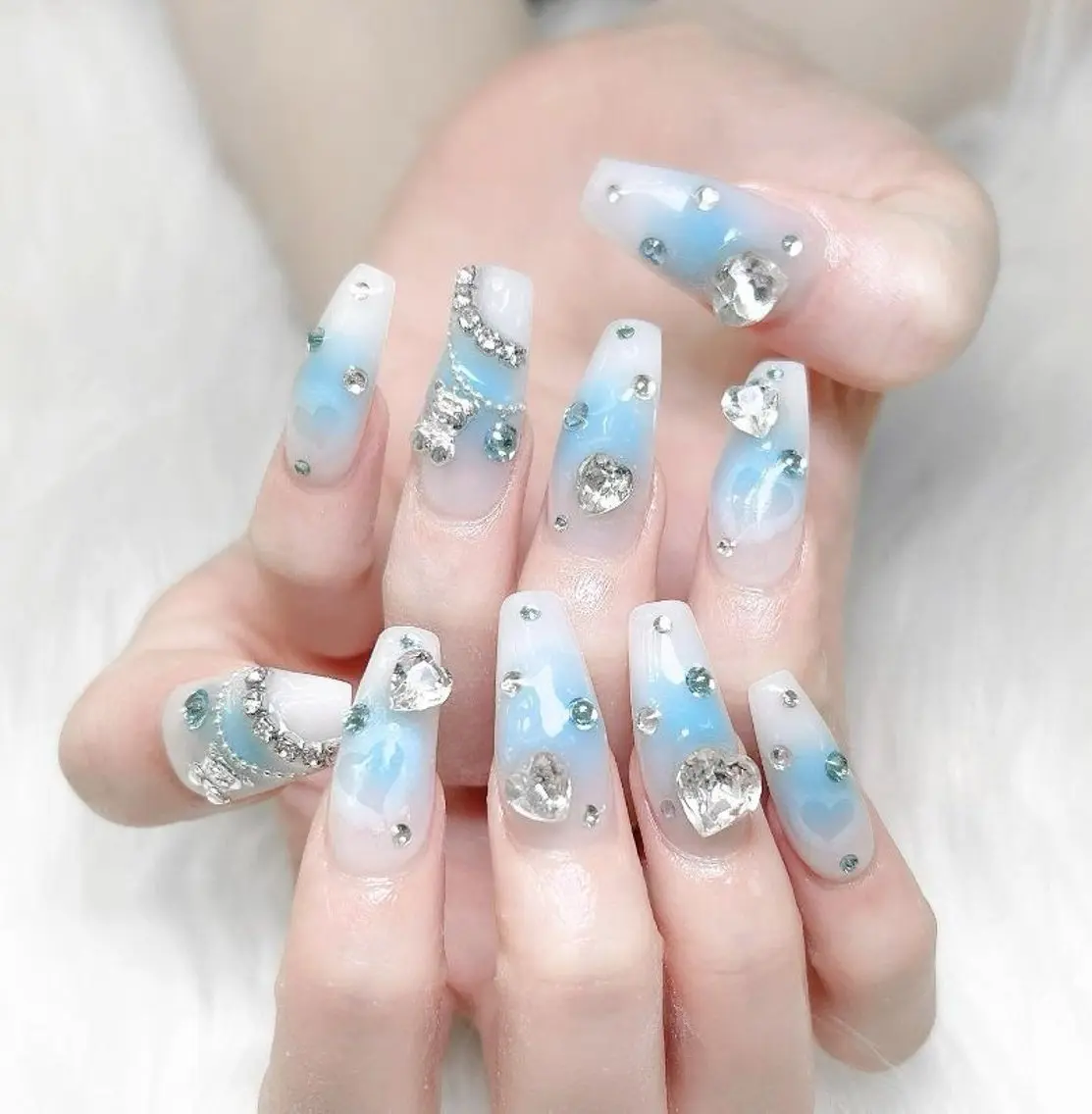 ネイル マグネットネイル ミラーネイル ピンク ネイルチップ 冬ネイル Lee Nailsのネイルデザイン