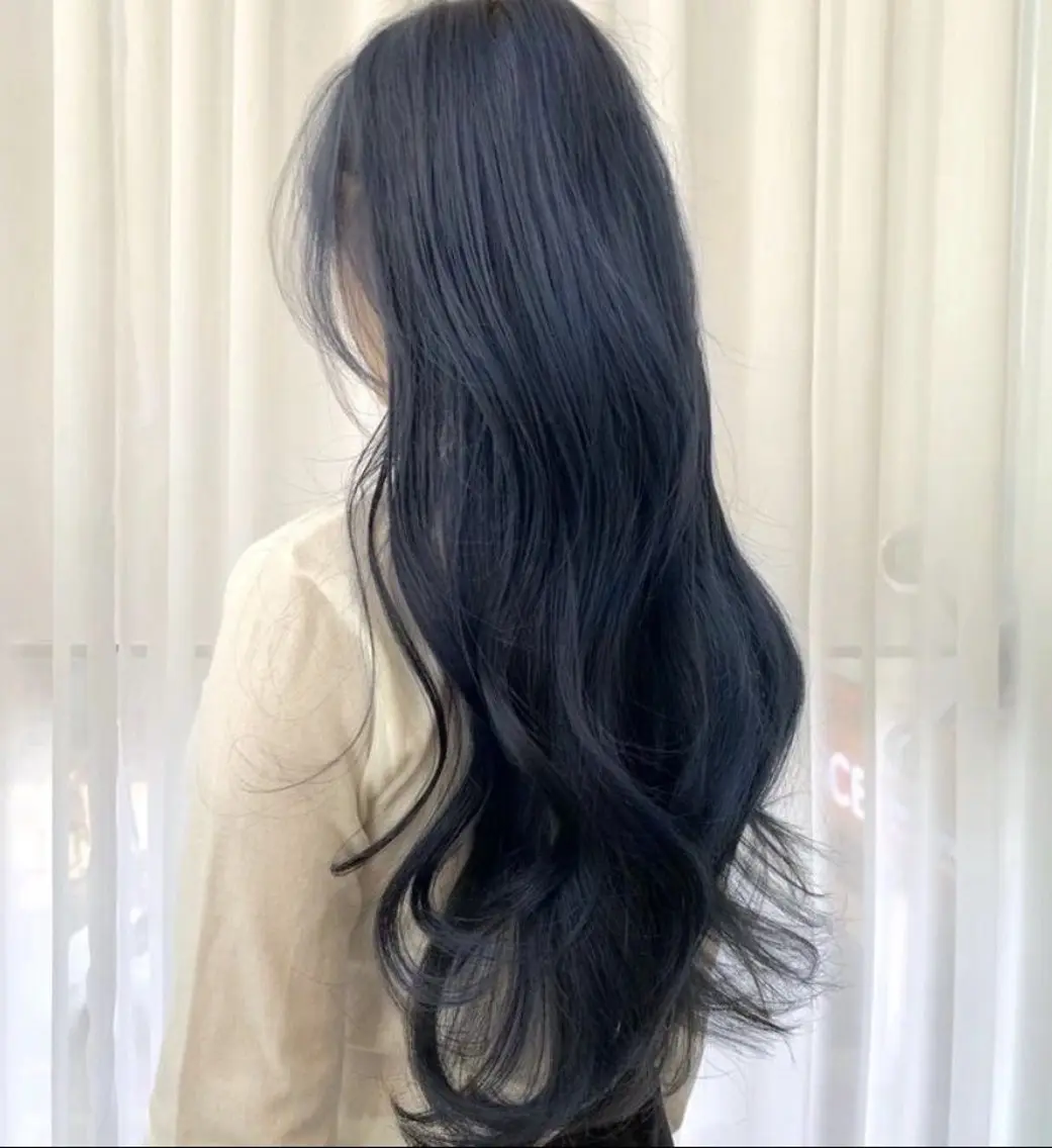 ロング ヨシンモリ 韓国風ヘア ヘアカラー ナナカ 🎀のヘアスタイル