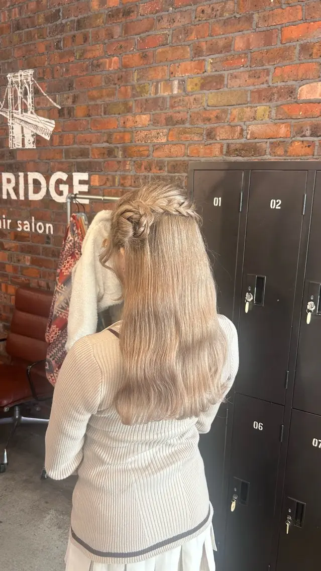 【お出かけ.Live前に 】ヘアセット🎀🌙の写真