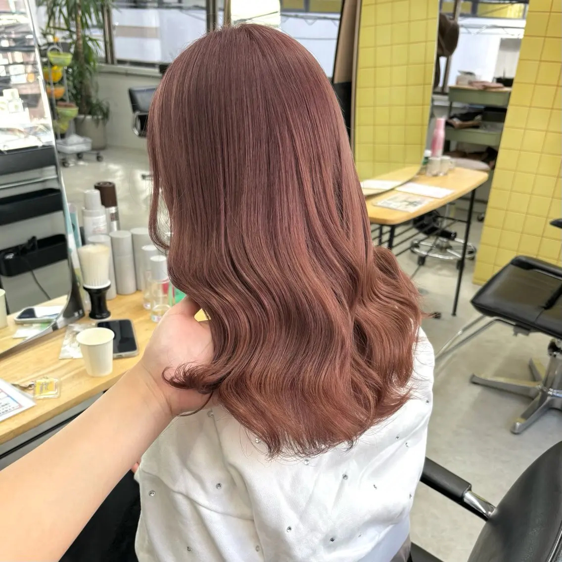 【✨ハイトーンにしたい方✨】🎀全頭ブリーチ➕オンカラー➕高保湿トリートメント🎀の写真