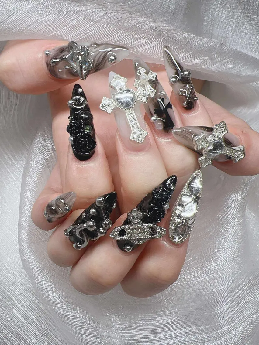 ネイル 長さ出し グラデーション 卒業式 キラキラネイル マグネットネイル ハンドネイル Lee Nailsのネイルデザイン