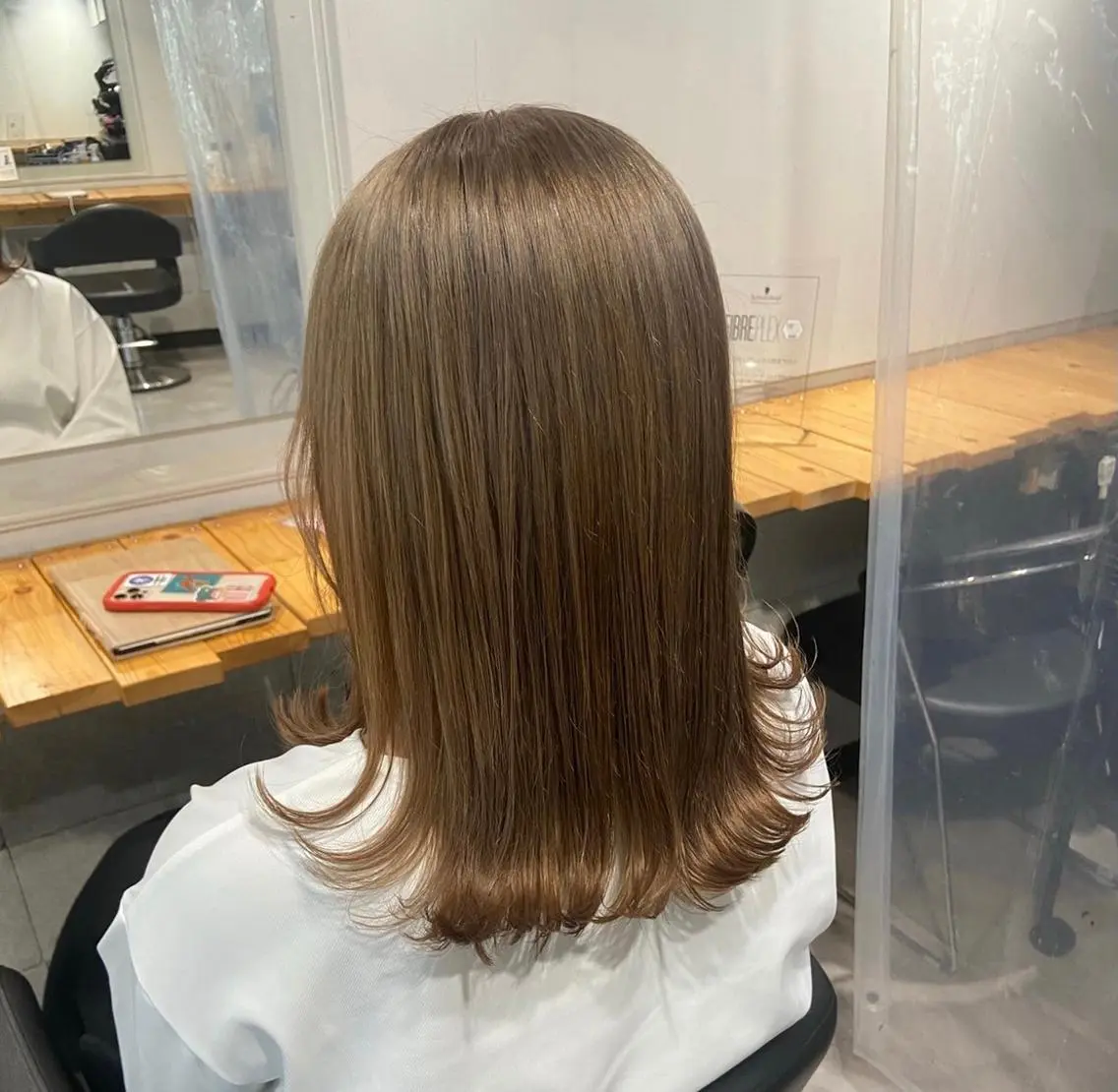 カラー アッシュ ベージュカラー 黒髪 ブリーチ ブラウンカラー MEI🎀レイヤー 🎀韓国styleのヘアスタイル