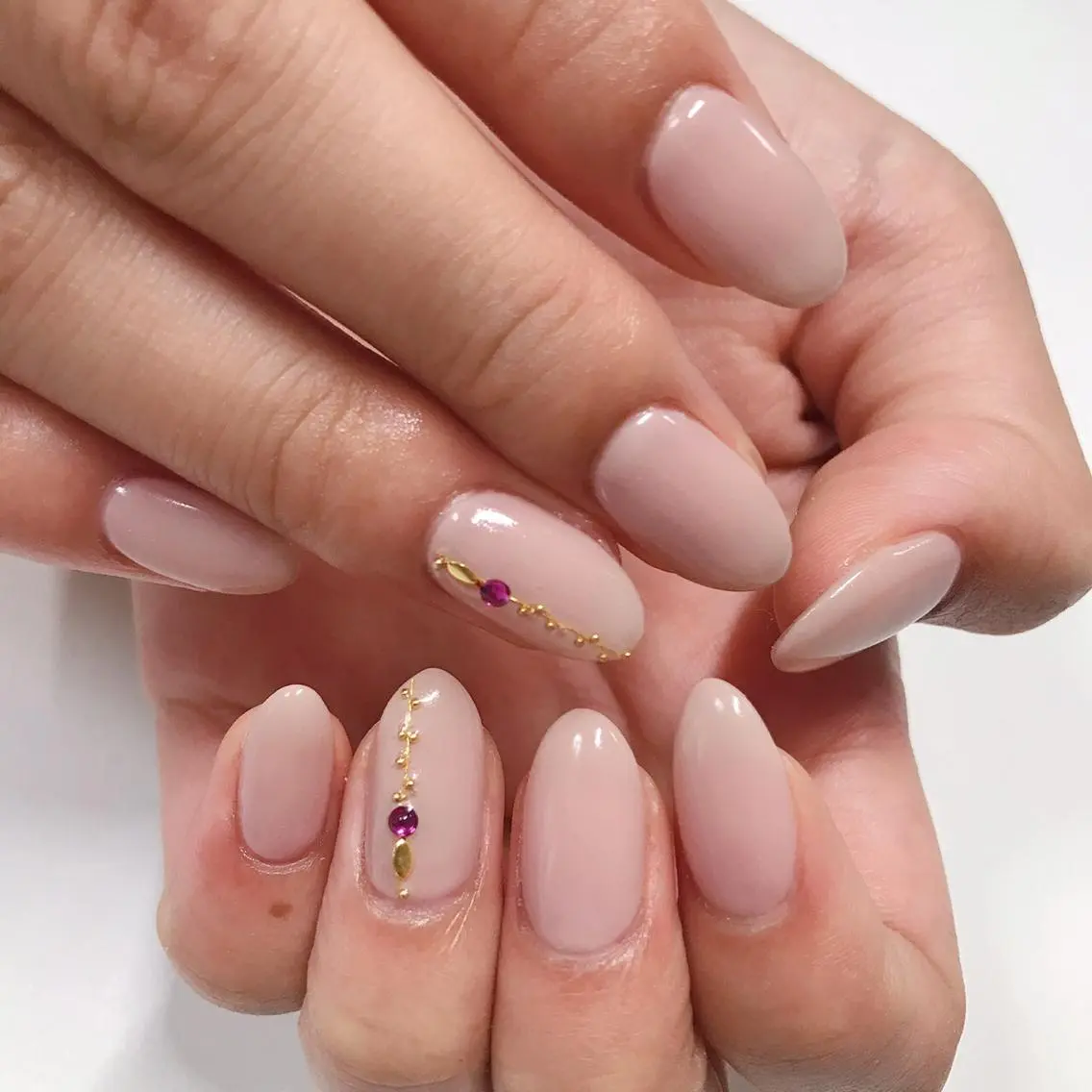 ネイル アートネイル 長さ出し フットネイル グリーン ニュアンスネイル Lily Roseスタッフ一同のマツエク・マツパデザイン