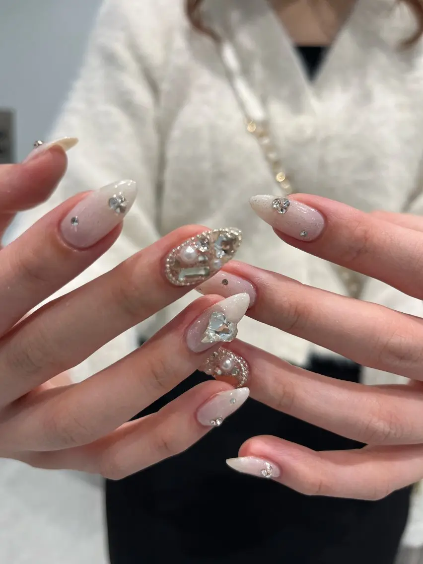 ネイル ハンドネイル NORA nail UMEDA MAIのネイルデザイン