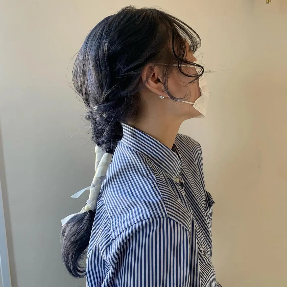 セミロング ヘアアレンジ 本間 結衣のヘアスタイル
