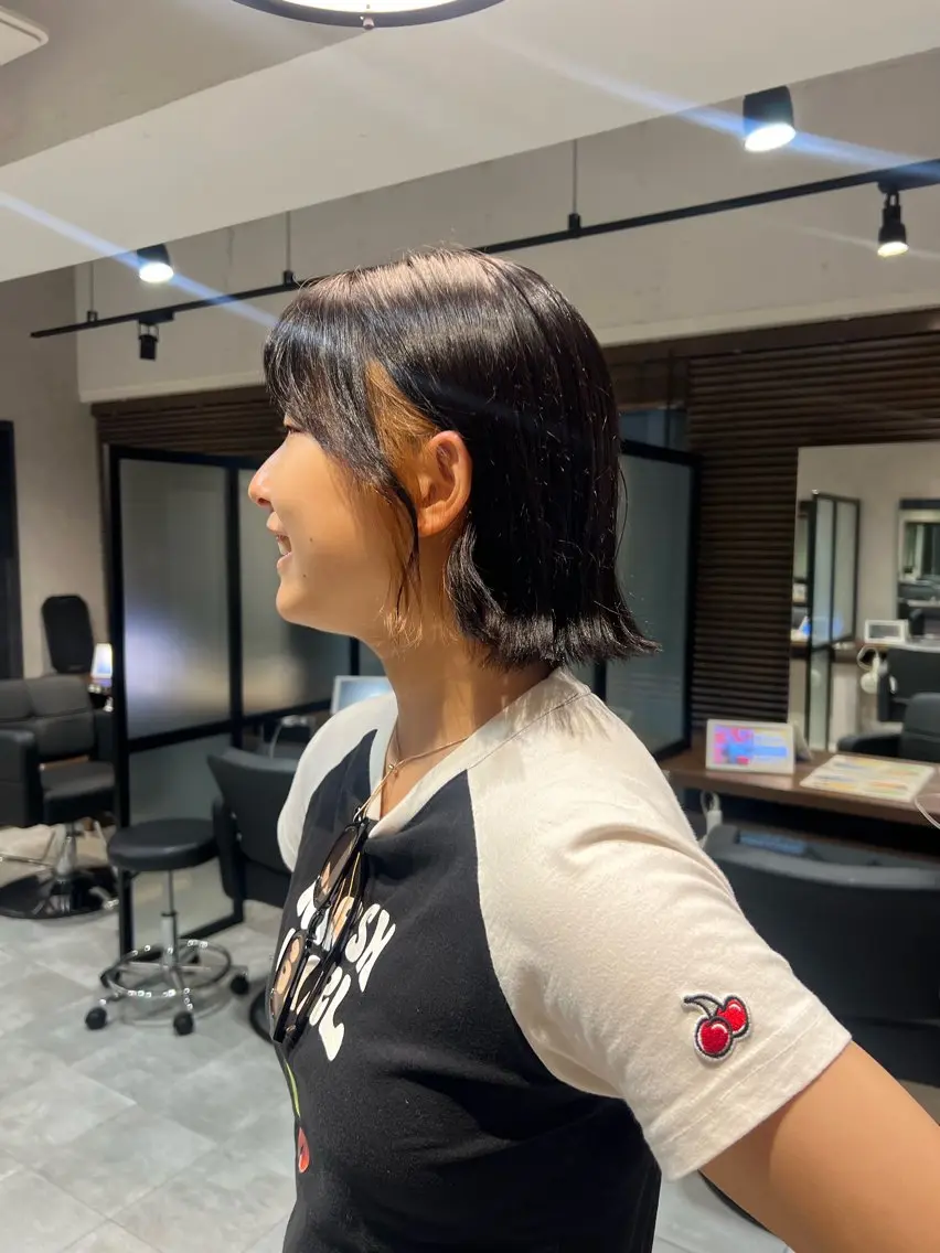 ミディアム カラー 抜きっぱなしブロンド インナーカラー 艶カラー/ハイトーン /アレンジ/meiのヘアスタイル