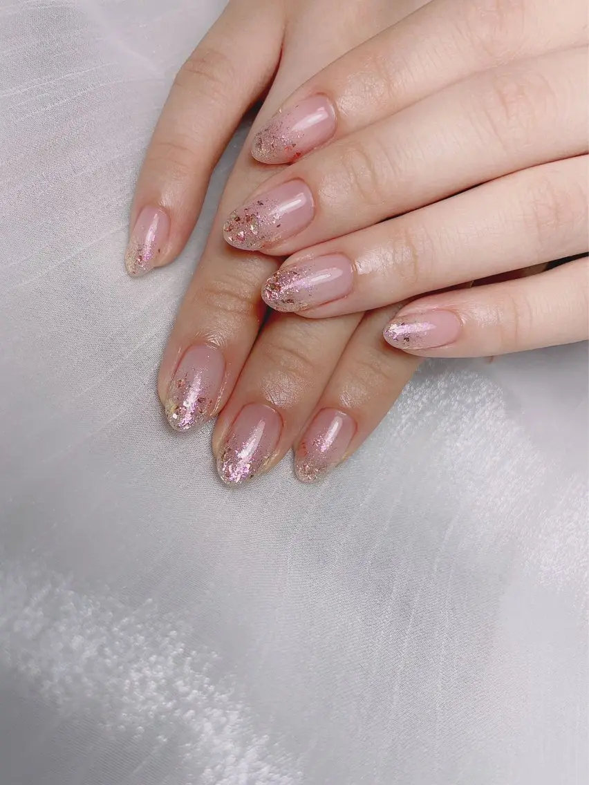 ネイル グラデーション ラメ(グリッター) ラメグラデーション ハンドネイル Ai Nailのネイルデザイン