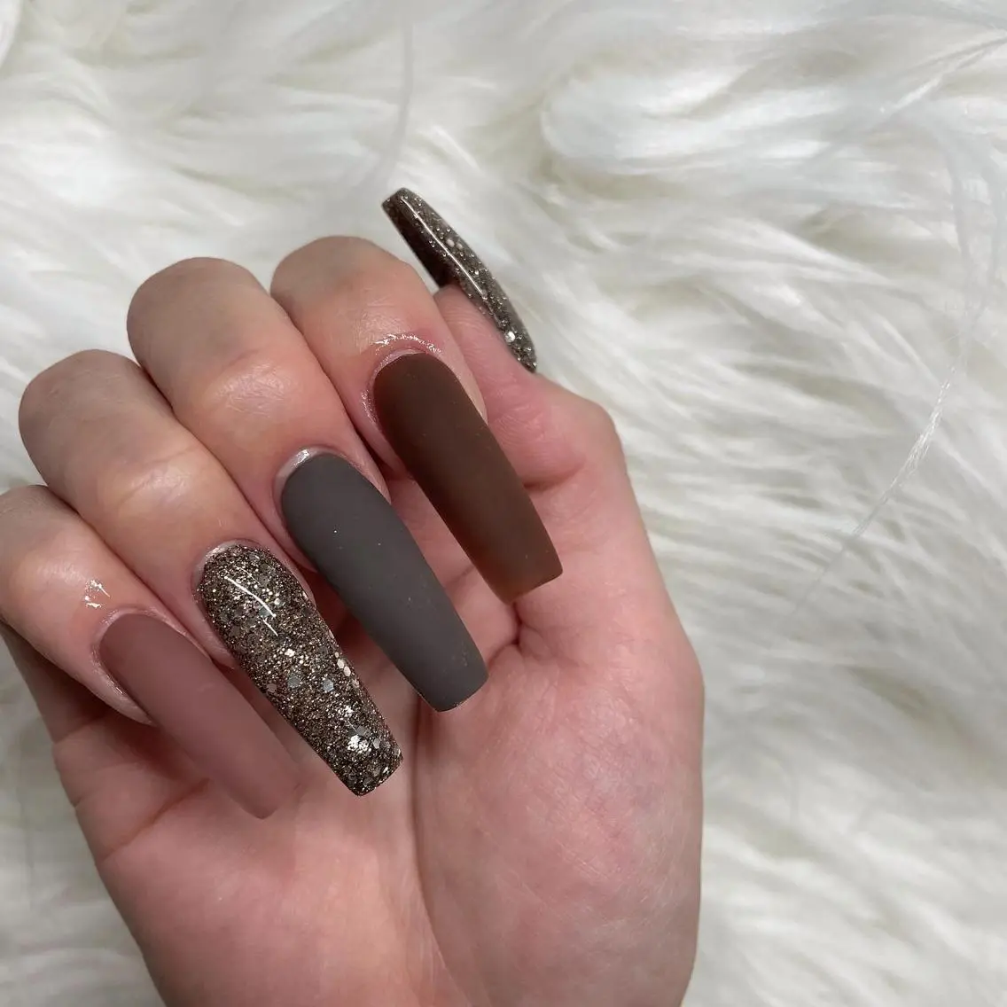 ロング ネイル Y. Sのネイルデザイン