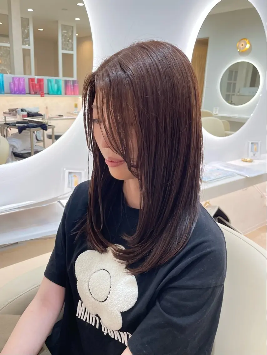 セミロング レイヤーカット カット ヘアカラー ANCHORウェリナ NOZOMIのヘアスタイル