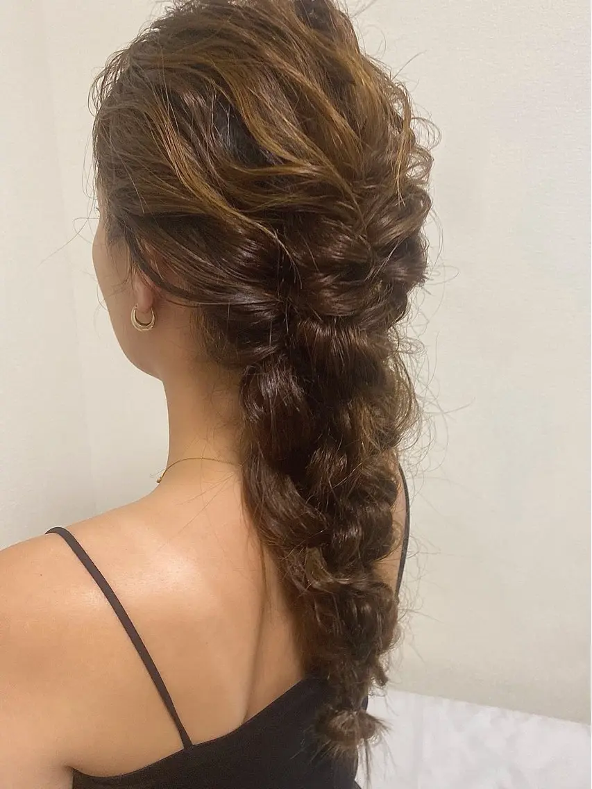 セミロング ヘアアレンジ キッズ MiReve ミレーヴのネイルデザイン