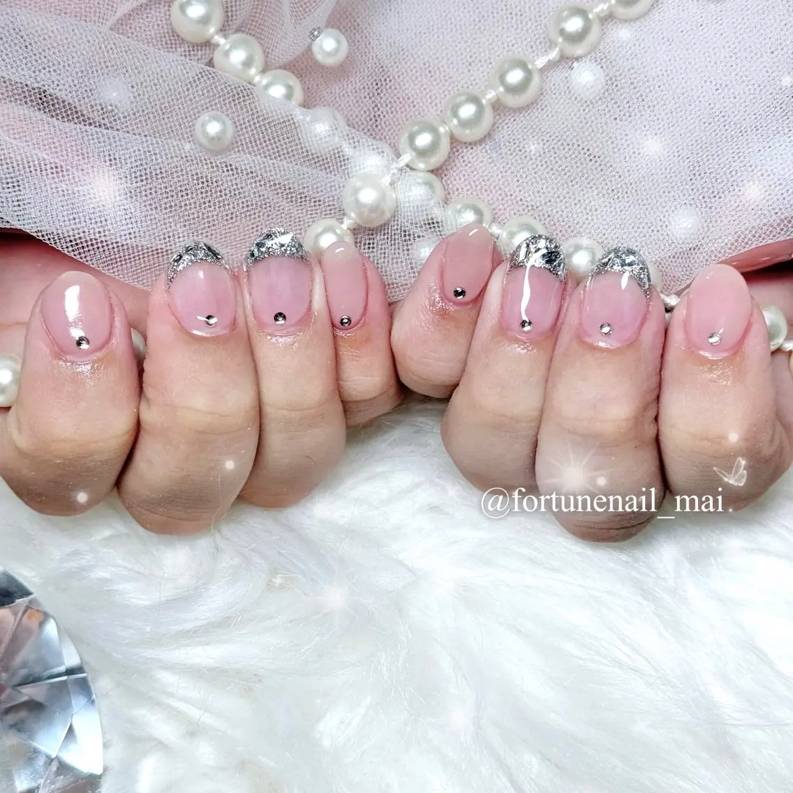 ネイル フレンチネイル ガラスフレンチ ハンドネイル 🎀Mai 🎀のネイルデザイン